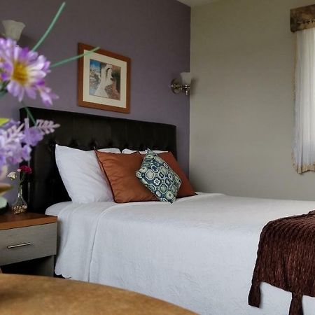 Au Doc Motel Repentigny Buitenkant foto